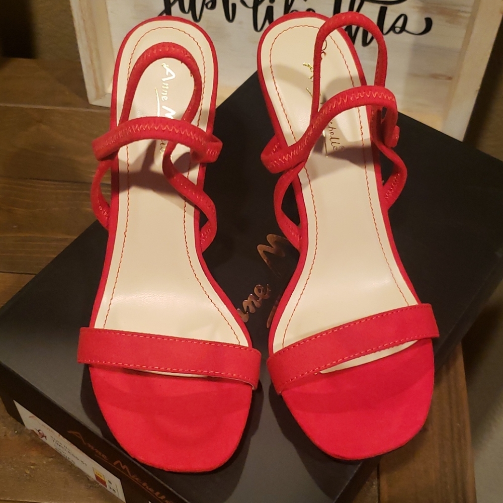 Anne Michelle Heels 😍